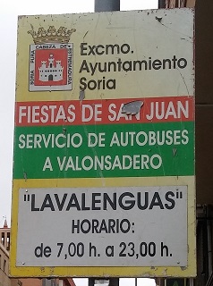 Autobús para valonsadero en el día del lavalenguas