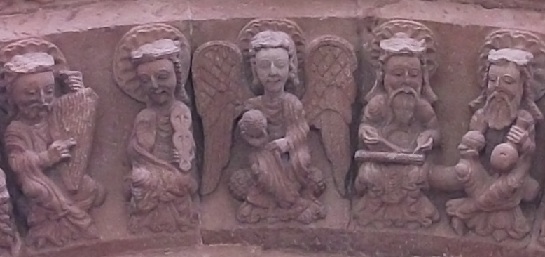 Detalle de la primera arquivolta de la iglesia de Santo Domingo de Soria