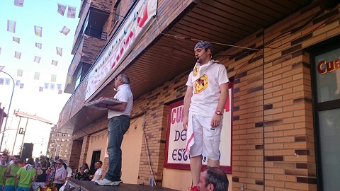 Un momento de la subasta del Sábado Agés en la cuadrilla de San Esteban.